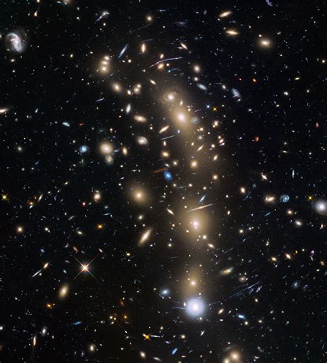 Hubble Spies Dwarf Galaxies In Big Bang Frontier Fields Astronomy Now