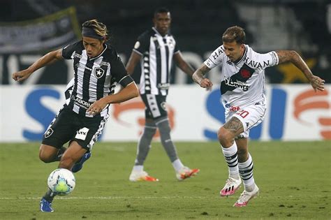 Após ter vencido o primeiro jogo por 1 a 0, o botafogo precisa apenas de um empate para avançar na copa do brasil, enquanto o vasco tem que vencer por dois. Vasco x Botafogo: tudo sobre o clássico decisivo pela Copa ...