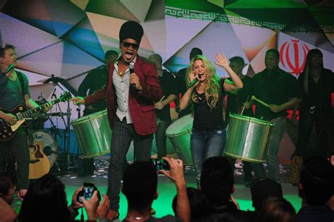 Rede Globo Redebahia Brown Participa De Show Exclusivo Com Shakira Para O Fant Stico