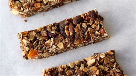 Since these are no bake granola bars, all you have to do is mix the dry ingredients. No-Bake Healthy Homemade Granola Bars Recipe | Homemade granola bars healthy, Homemade granola ...
