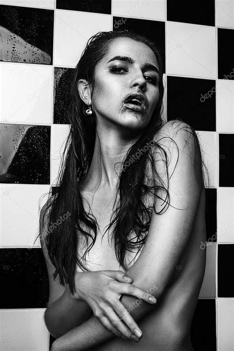 Red Bloody Lips Wet Hair Babe Girl Fashion Model Portraits Stock Photo Appearagain