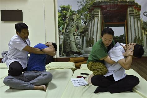 Traditional Thai Massage Gets Unesco Heritage Status Abs Cbn News