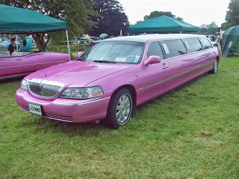 164 Lincoln Town Car Stretch Limousine 2003 Lincoln Town Flickr