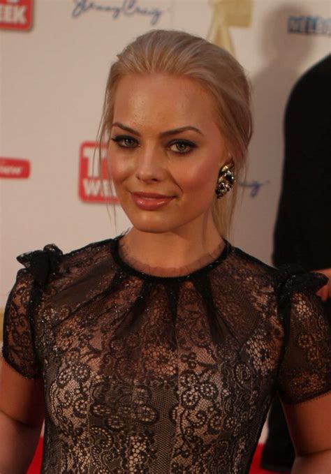 Margot Robbie Celebrity Biography Zodiac Sign And Famous Quotes