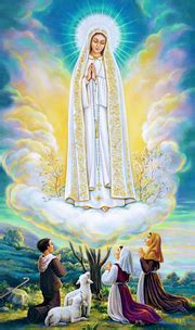 Según cuenta el texto de lucía dos santos, a través de seis revelaciones, la virgen de fátima les dio tres secretos o profecías. La Virgen de Fátima, Portugal, 1917