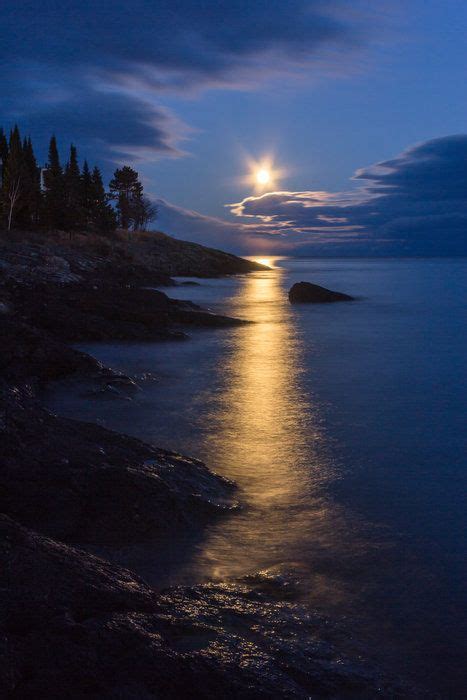 Full Frost Moon Rise By Thomas Spence On Capture Minnesota The