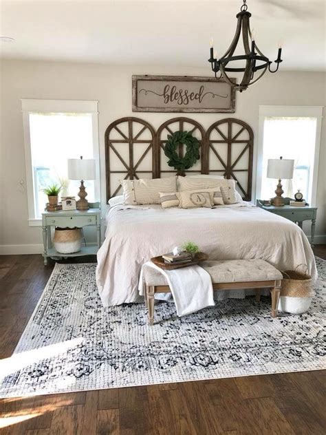 Metals will be more popular than ever: Farmhouse bedroom | Remodel bedroom, Home decor bedroom ...