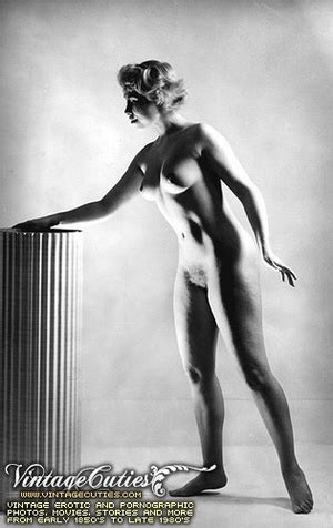 Black And White Vintage Nude Art Photography Xxx Dessert