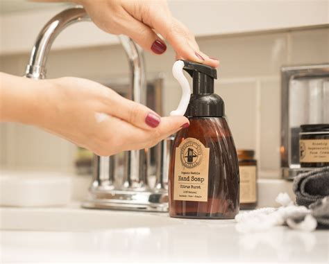 Brooklyn Made Naturals Organic Castile Foaming Hand Soap Is Gentle On