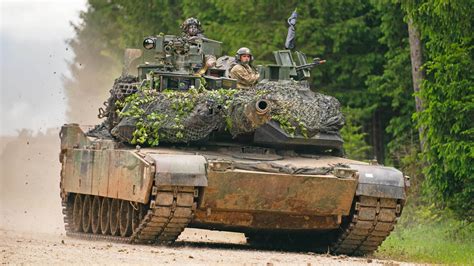 First Ukrainian M1 Abrams Tank Crews Complete Training The Drive