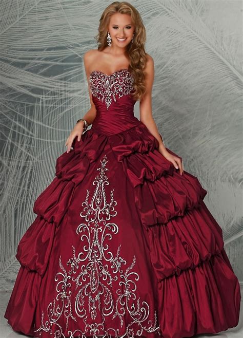 Jump to navigation jump to search. Masquerade Gowns | Dressed Up Girl