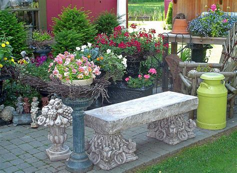 Increase You Home Beauty With Creative Garden Decor 25