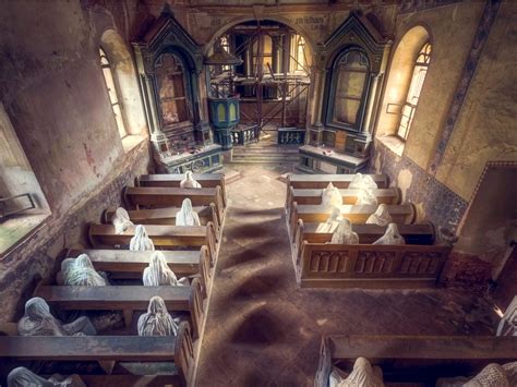 23 Hauntingly Beautiful Photos Of Abandoned Churches Around The World
