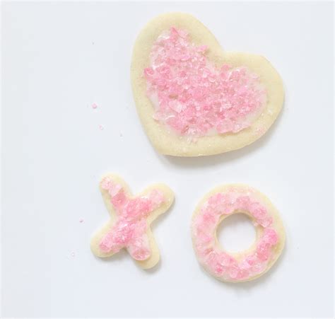 It makes soft cookies with lightly crisp edges. The Best Sugar Cookies For Decorating | Glitter, Inc.