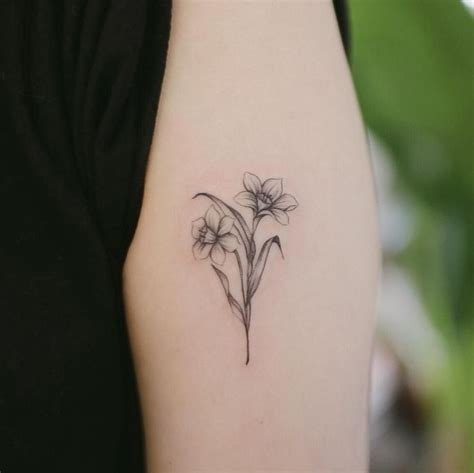 Top More Than 73 Tattoo December Flower Incdgdbentre