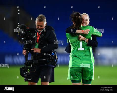Laura Osullivan Hi Res Stock Photography And Images Alamy