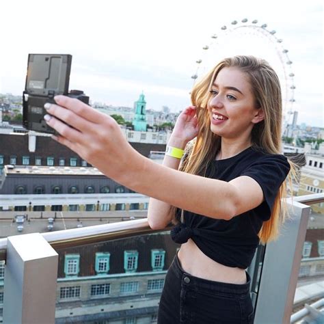Anastasia Youtubers Celebs Selfie Crop Tops Princess Inspiration Instagram Women