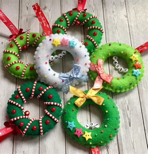 Mini Felt Christmas Wreath Felt Beaded Christmas Ornament Etsy