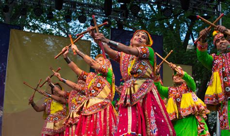 What Is Garba The Meaning Behind The Tradition International