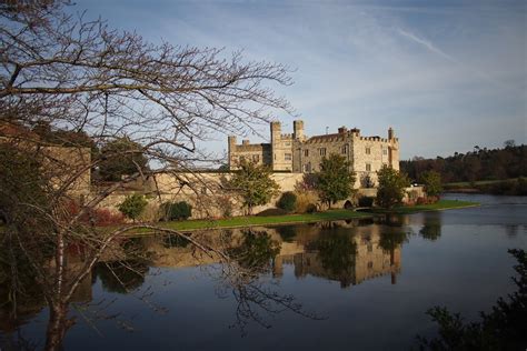 Architecture leeds england travel english castles british castles leeds castle famous castles kent england castles in england. Michael Goodes: Leeds Castle at Christmas