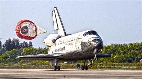 Discovery Space Shuttle Landing At Kennedy Space Center Youtube