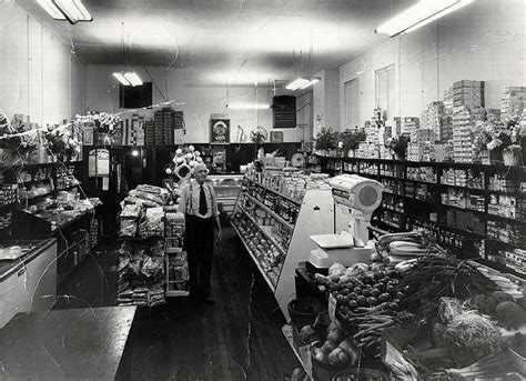 These Vintage Photos Show The History Of The Supermarket Omgfacts