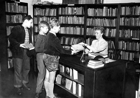 Richtig negative berichte habe ich von da noch nie gelesen. Das Amerika-Haus - Amerikaner in Wiesbaden 1945 bis 1963