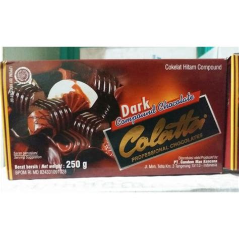 Salam,,coklat compound itu berbeda dengan coklat couverture,dari mulai harganya,kandungan coklatnya dan cara melelehkan nya,,itu beda. Cokelat Colatta Dark Compound 250 Gr Coklat Hitam Compound Collata | Shopee Indonesia