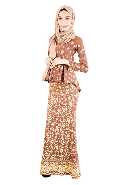 Lihat ide lainnya tentang baju kurung, gaun peplum, casual hijab outfit. Sangria Hi-Low Peplum Baju Kurung Songket M12226