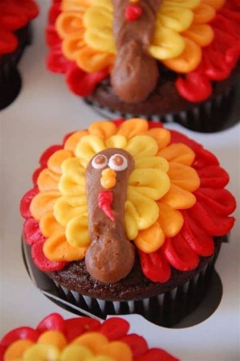 Easy Turkey Cupcake Ideas You Can Make For Thanksgiving