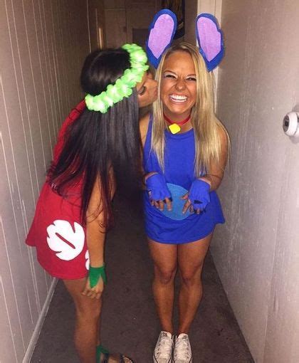 50 Best Friends Halloween Costumes For Two People That Ll Make Your Duo Steal The Show Costume