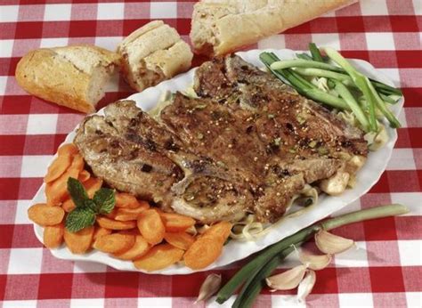 Cooking chuck roast or chuck steak with tomatoes or tomato sauce really tenderizes the meat a lot. How to Pan Fry a Boneless Tender Chuck Steak | Chuck steak recipes, Chuck steak, Beef chuck steaks