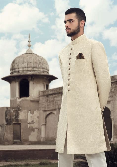 You'll feel comfy and look casual and. Gold Jamawar Sherwani | Indian men fashion, Sherwani ...