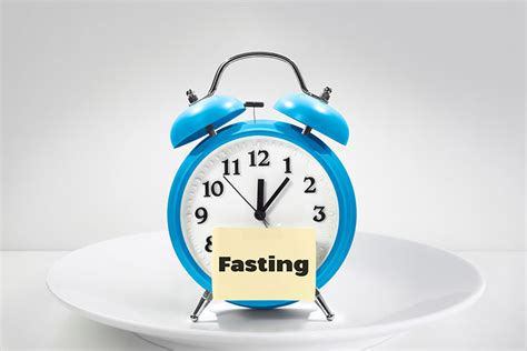 5 Benefits Of Adopting Intermittent Fasting For Seniors Health