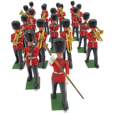 Britains Ltd Made In England Queens Guard Marching Band Figures Queen