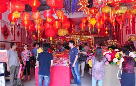 'he xin nian' merupakan lagu berbahasa mandarin yang biasa dinyanyikan saat perayaan tahun baru cina atau imlek. Persiapan sambutan Tahun Baru Cina | Foto | Astro Awani