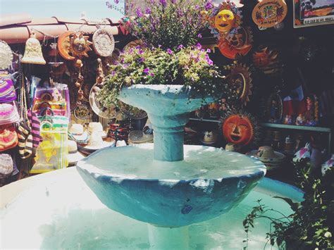 We custom make many designs, patterns and sizes of water fountains to meet your needs. Fountain // Olvera Street // Los Angeles (mit Bildern)