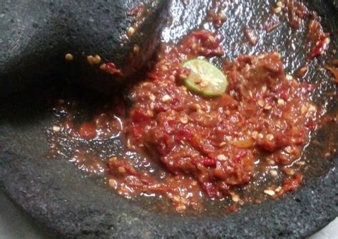 Cara membuat sambal nanas | sambal nanas matang resep sambal nanas : Resep Sambal terasi tomat mentah oleh Feny Wahidin - Cookpad
