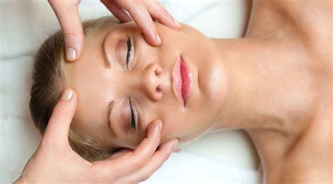 A Regular Facial Massage Will Really Get Your Skin Back To Its