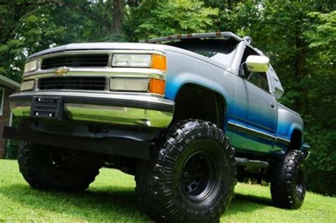 Both engines are of gm's ecotec3 variety, meaning they come with variable valve timing, direct fuel injection, and active fuel management, otherwise known as displacement on demand. 1989 GMC SIERRA 1500 4X4 4WD STEPSIDE LIFTED CUSTOM PAINT ...