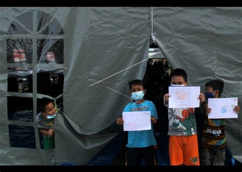 Proses Belajar Di Tenda Pengungsian Korban Gempa Sulbar Antara Foto