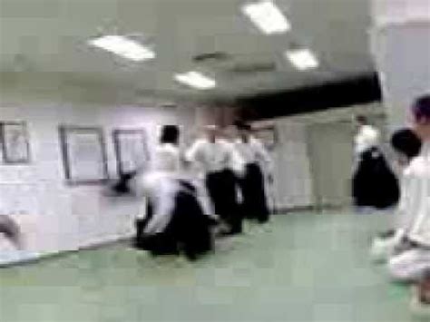 心身統一合氣道 多人数掛け（乱取り）01 Ki Aikido Randori 01 (throw a ...