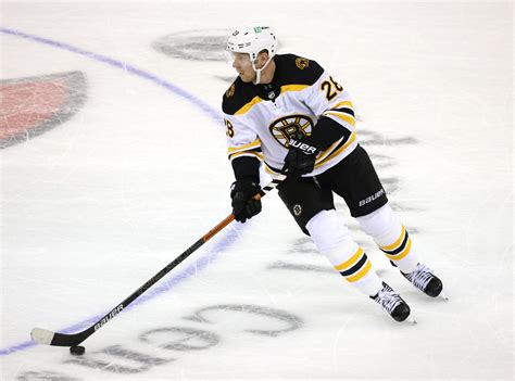 Boston Bruins Ondrej Kase Doesnt Deserve A Roster Spot