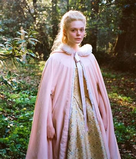 Catherine The Great Elle Fanning Pink Cloak Lerenjack