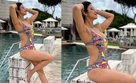 Shilpa Shetty Flaunts Her Bikini Body Greatandhra Com