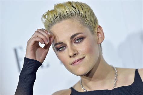 Messy Celebrity Polls Kristen Stewart Prestigious Award
