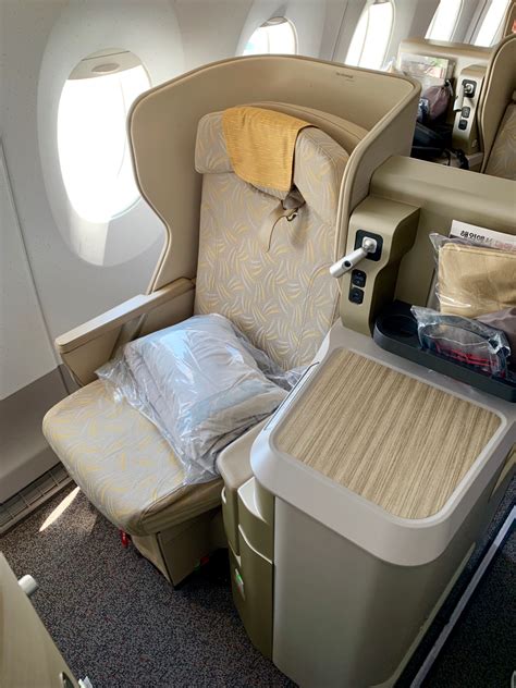 Asiana Business Class Review Seats Service Meals Fly In Style