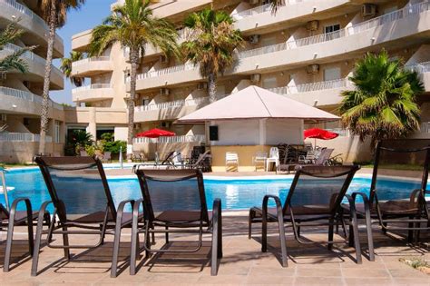 Somos un complejo pequeño, de 4 apartamentos, situados en la orilla del casco urbano, un lugar para relajarte. APARTAMENTOS PALMERA BEACH Pilar de la Horadada - Alicante
