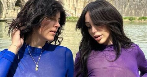 OnlyFans Star Who Teased Dubai Lesbian Sex Vid Bares Nipples On Streets