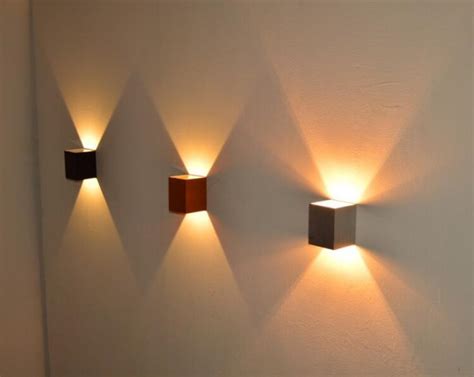 15 Impressive Wall Lamp Design To Bless The Walls In The Living Place